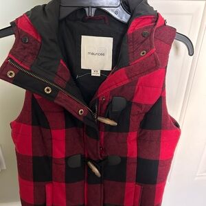 NWOT Maurices Buffalo Plaid  Red Vest w/ Hood Sz XSMALL